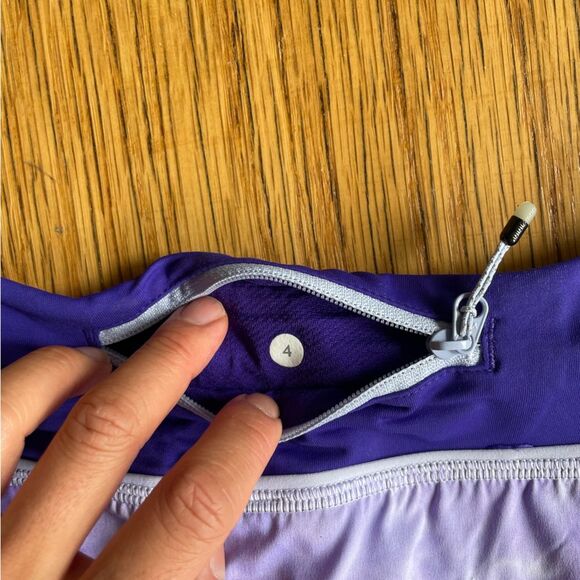 Lululemon Speed Shorts, Spray Dye Cool Breeze Bruised Berry, Size 4, EUC RARE - Picture 5 of 5